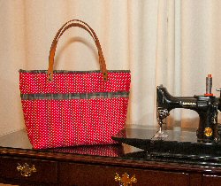 THE TRENDY TOTE