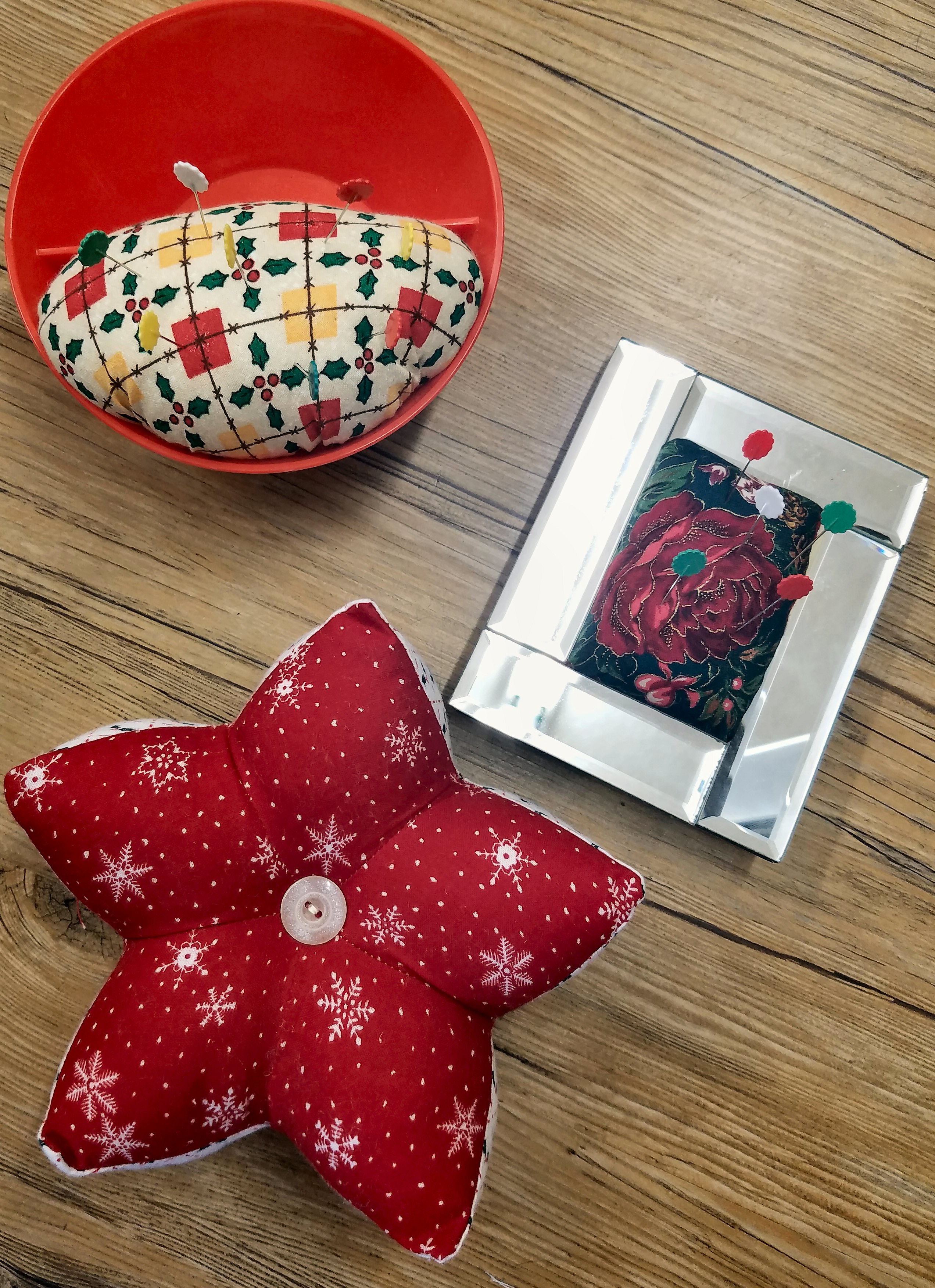HOLIDAY SEWING CLUB-Put A Pin In It